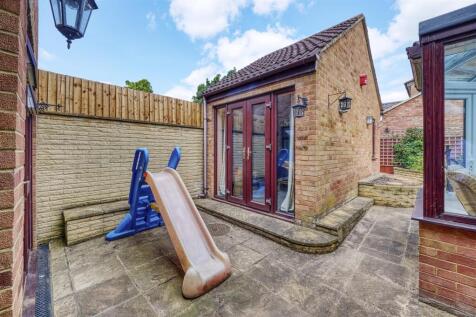 -39 Defurness Drive Raunds-61_HDR-13.jpg