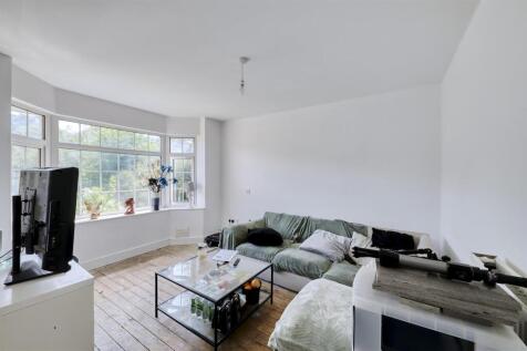 -70 Hall Avenue Rushden-61_HDR-12.jpg