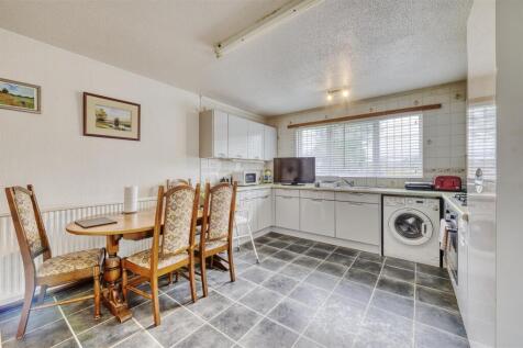 44 Russell Way Higham-8.jpg