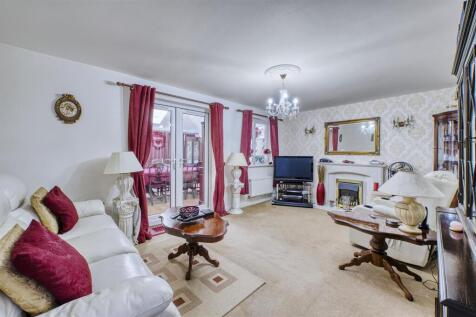 Springfield DeclutteredSpringfield DeclutteredD78_