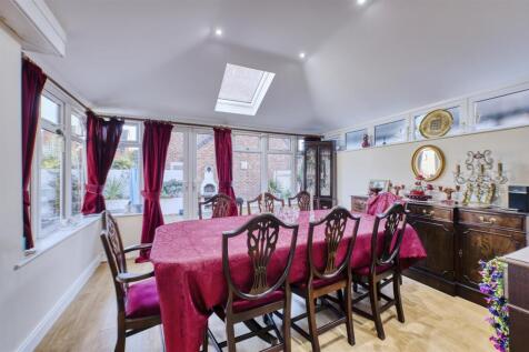 Springfield DeclutteredSpringfield DeclutteredD78_