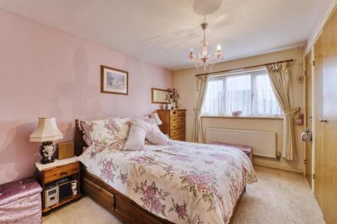 Springfield DeclutteredSpringfield DeclutteredD78_