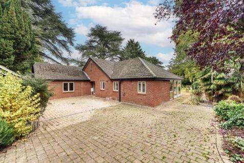 Tollbar Rd Islip-1.jpg