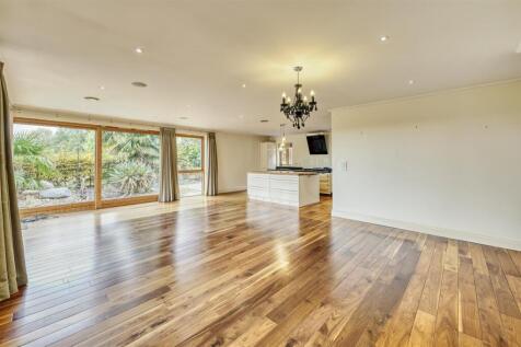 Tollbar Rd Islip-29.jpg