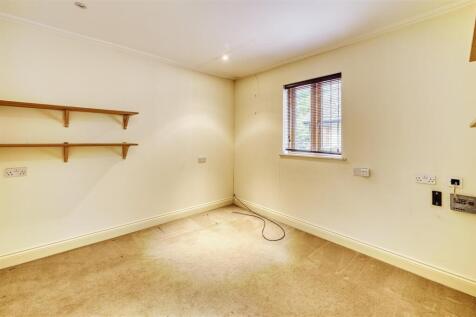 Tollbar Rd Islip-19.jpg