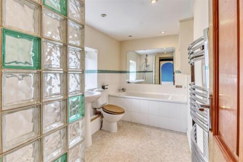 5 the Green Woodlford-4.jpg