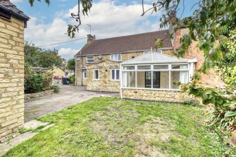 5 the Green Woodlford-16.jpg