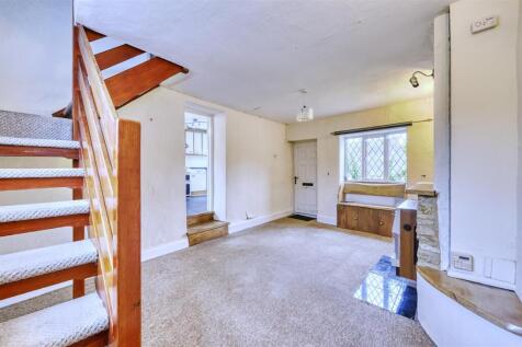 5 CHurch Street Woodford-7.jpg