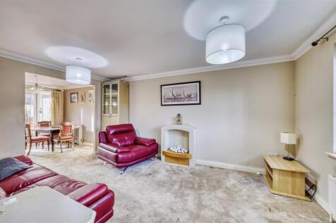 8 Jennings Close Higham-1.jpg