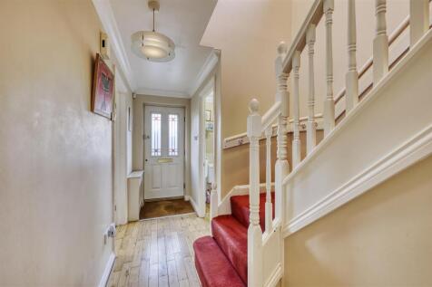 8 Jennings Close Higham-6.jpg