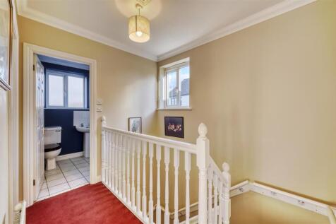 8 Jennings Close Higham-12.jpg