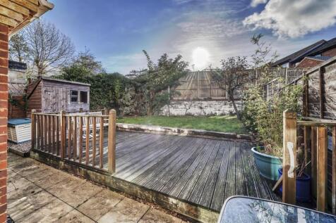 8 Jennings Close Higham-17.jpg