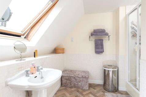 Prin Bed En Suite