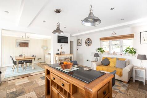 Kitchen/Breakfast Rm
