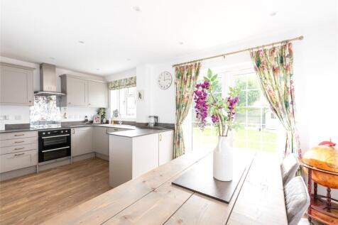 Kitchen/Dining Rm