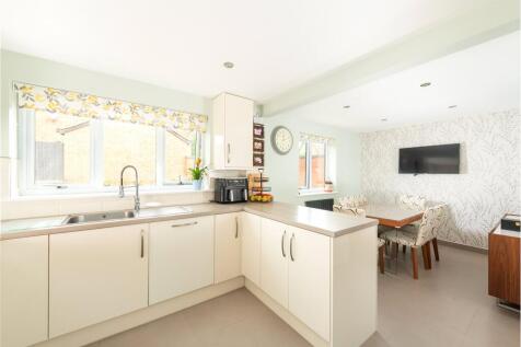 Kitchen/Dining Rm