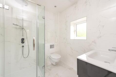 Bed 3 En Suite