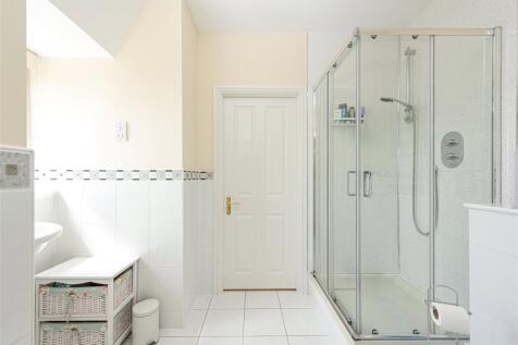 2nd Flr Shower Rm