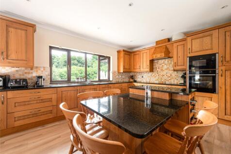 Kitchen/Breakfast Rm