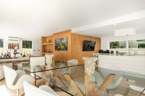 Kitchen/Din/Sitt Rm