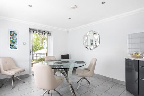 Kitchen/Breakfast Rm