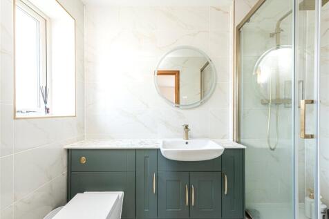 Bed 2 Ensuite