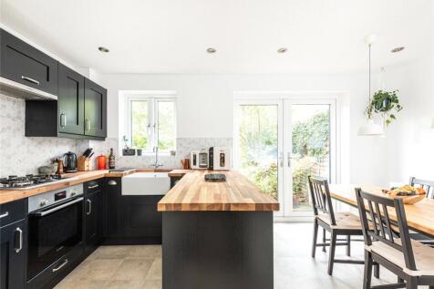Kitchen/Dining Rm