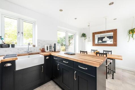 Kitchen/Dining Rm