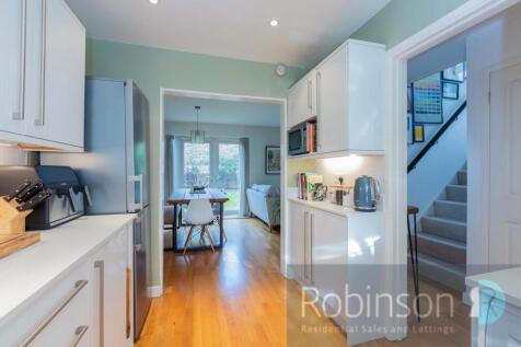 25 Purssell Close-11