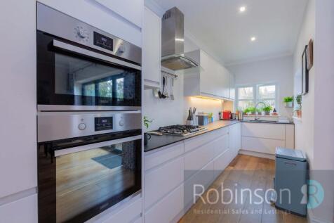 39 Furze Platt Road-9
