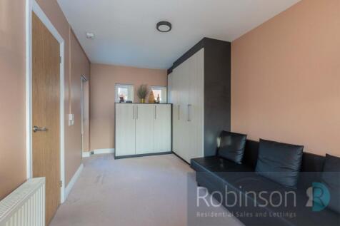 112 Blackamoor Lane-11