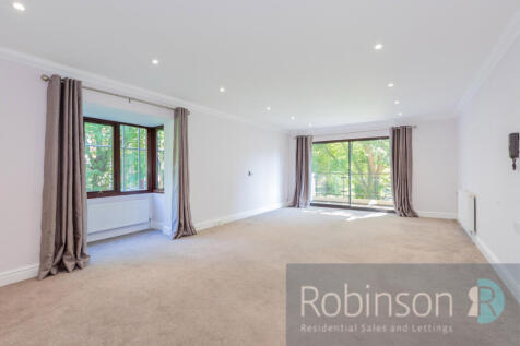 16 Lockbridge Court-14