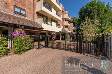 16 Lockbridge Court-3