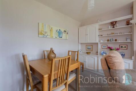 86 Beverley Gardens-10
