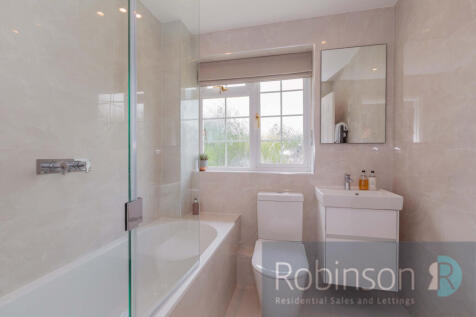 11 Silvertrees Drive-26