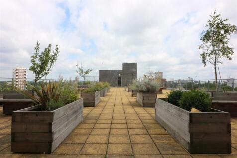 Lascar Wharf Building.JPG