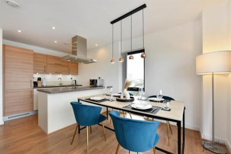 Boathouse Apartments (12).JPG