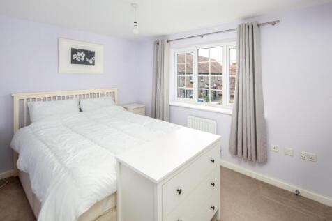 19-bedroom 2.jpg