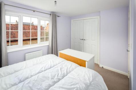 21-bedroom 2.jpg