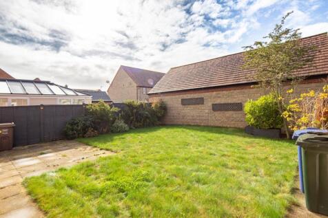 27-rear garden 2.jpg
