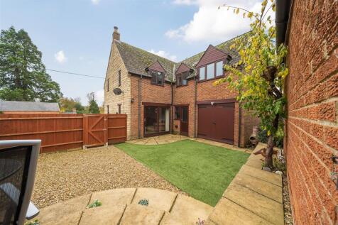 1 Wappenham Road, Helmdon (23).jpg