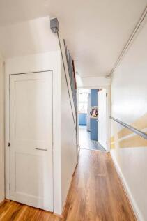 08-hall vertical 2.jpg