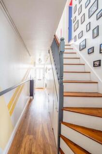 08A-hall vertical 1.jpg