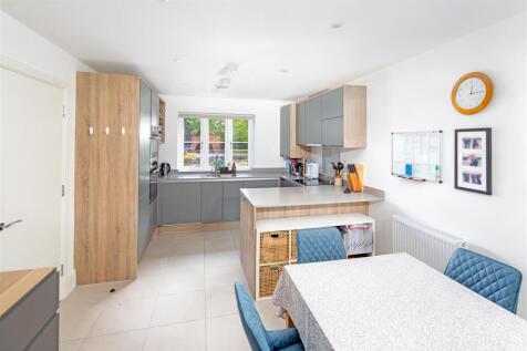 13-kitchen diner-4.jpg