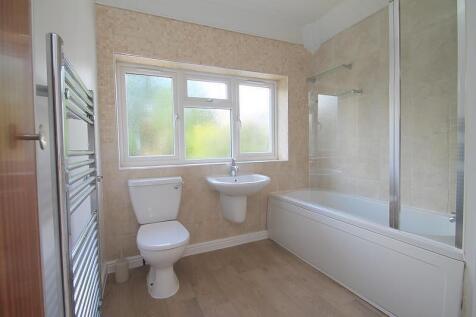 Bathroom 10