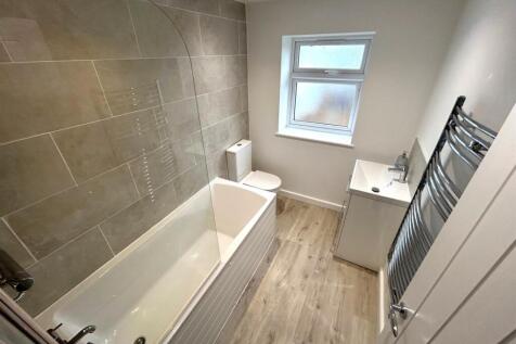 bath 1.jpg