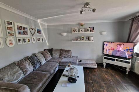 lounge 2.jpg