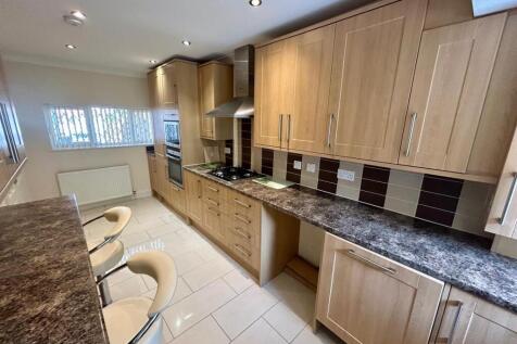 kitchen 2.jpg