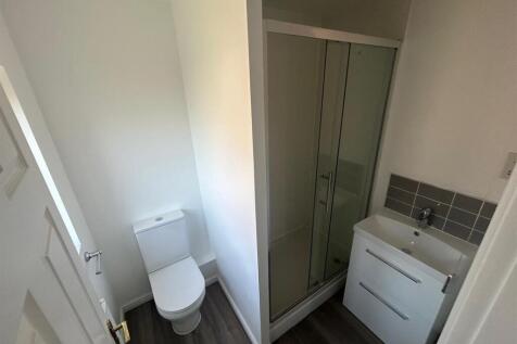 ensuite 2.jpg