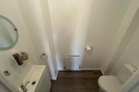ground floor cloakroom.jpg